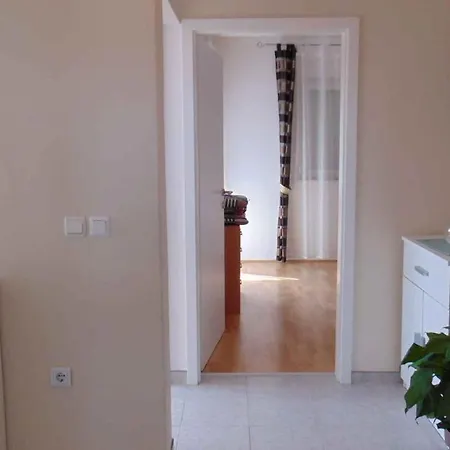 In Rovinj/istrien 11703 Apartment *